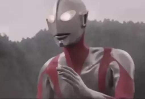 初代奥特曼佐菲和新奥特曼利匹亚佐菲