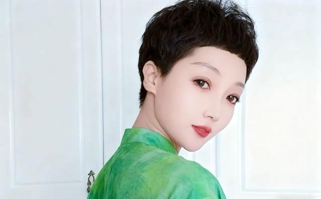 两性交往，女生发“嗯嗯”是什么意思，男人一定要懂