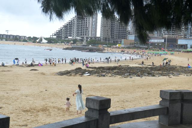 福建石狮黄金海岸：美景醉游人，这家海鲜馆藏着大海的味道