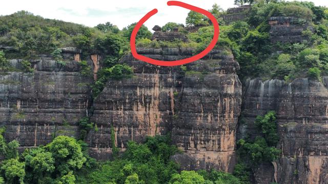 一睹金鸡岭，十年不看山？