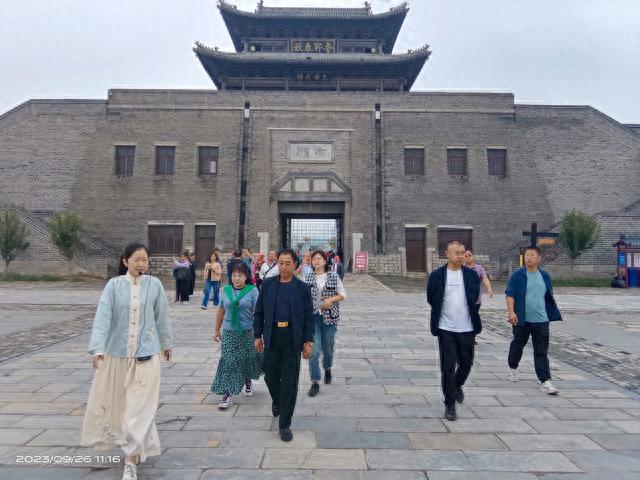 “文化中国行 ”传承红色 欢度双节 刘金享同优秀企业家一行走进郓城