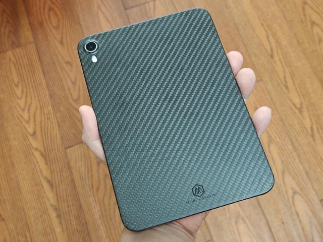 轻便耐用，抗指纹还耐手汗！墨罗ipad mini7 碳纤维保护壳体验