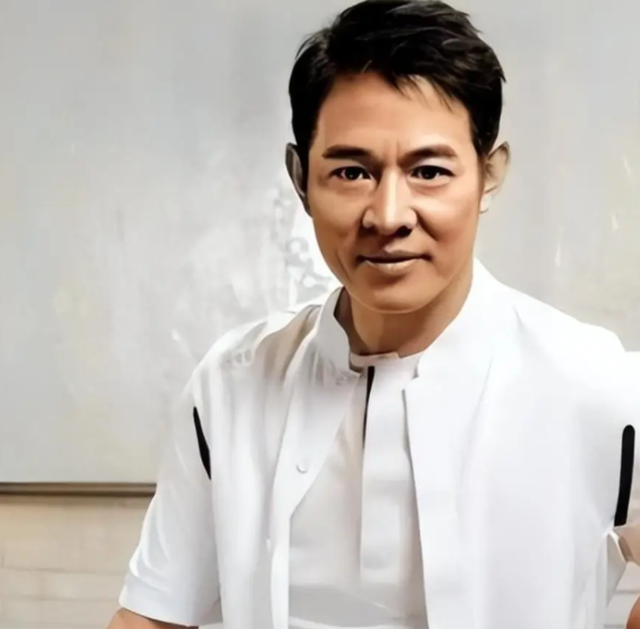 “换心”传闻真相大白仅1月，李连杰官宣3大喜讯 野心太大藏不住了