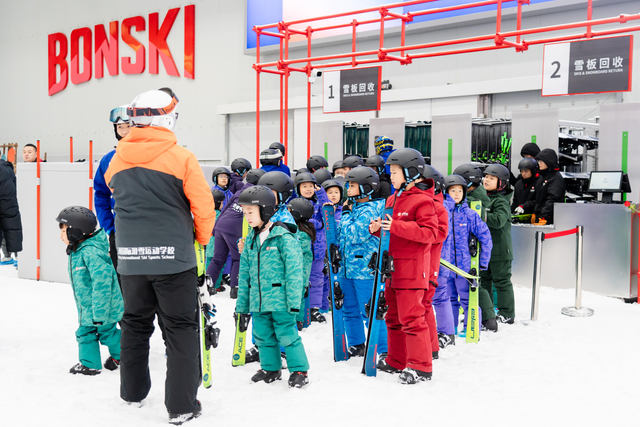 第九届河北省旅发大会石家庄分会场 | 正定热雪奇迹：“冰雪+古风”碰撞出文旅新火花