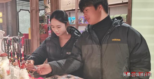 山海雪市造场景 古风互动强体验 淄博海岱好市引热潮