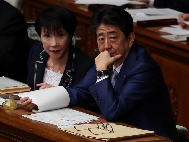 日本“撒切尔”上台，高市早苗无视警告，上台第一把火就烧向中国