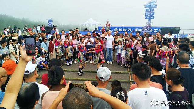 六盘水梅花山开启"童话+非遗"避暑季奇幻之旅