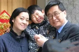 感谢陈凯歌当年不娶之恩，如今儿子是学霸，丈夫是绝世好男人图片