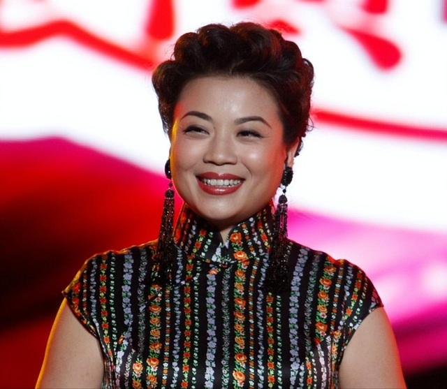 不结婚怎么解决生理需求？56岁的歌唱家张也，用行动给出了答案