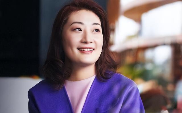 都是豪门嫡长女，把宗馥莉和何超英放一起，差别就出来了
