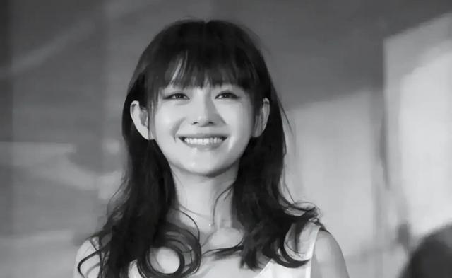 大S雕像正式完工！具俊晔巧妙设计让人泪目，一举动暴露真实感情