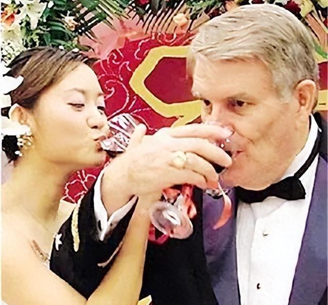 凤凰卫视记者隗静：嫁大30岁美军少将，不满丈夫聊国防话题避开她