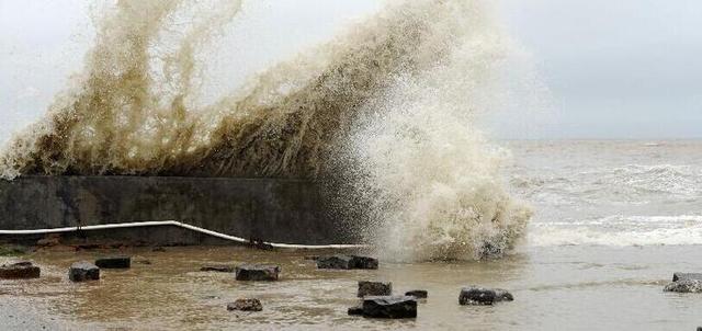 局势已恶化	，菲国61个市镇大断电，忙着反华的马科斯，被要求下台