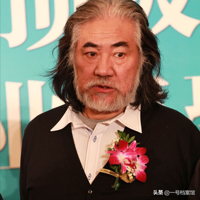 一语成谶！74岁张纪中爷孙恋翻车，年仅一岁的女儿承受“恶意”