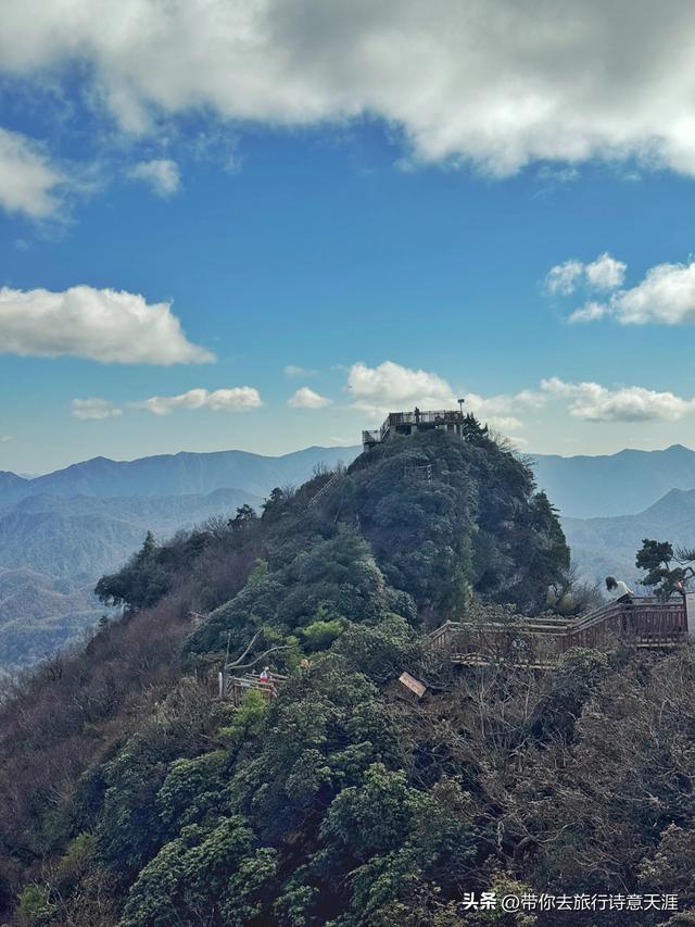 光雾山秋色斑斓，迎来23届光雾山国际红叶节