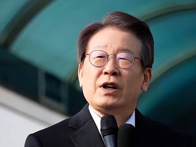 吃完了酒席，李在明启程离京，临走前终于对华改口，一个时代告终