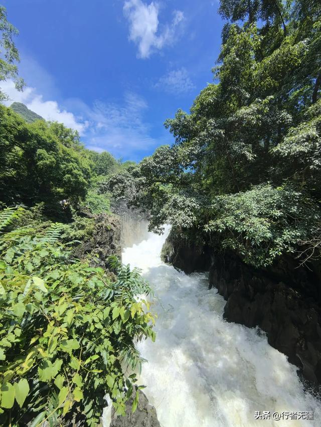 多彩贵州自驾游之黄果树：雨幕初开见虹霓，气势磅礴势无穷