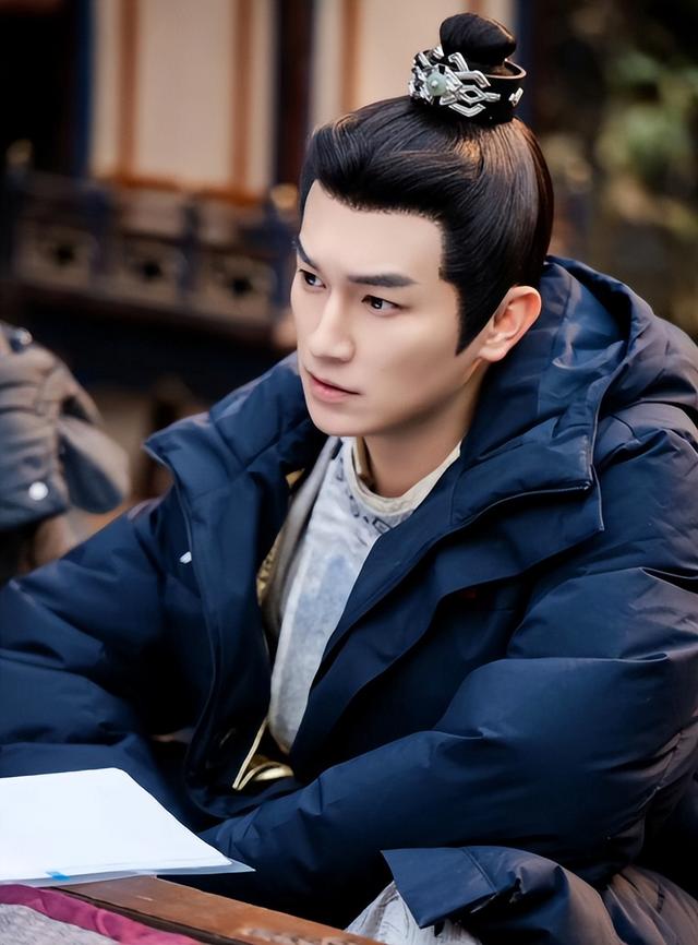 杨旭文坦白和陈若琳真实关系，担心的事发生，8年前闹剧就开始了