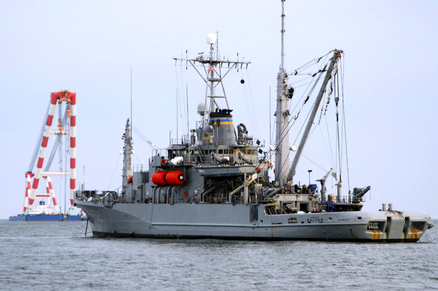 美国为什么打捞南海失事飞机