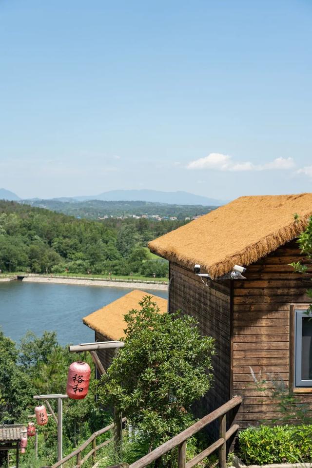 裕和夫子山：用私汤与稻浪，写一封山系情书