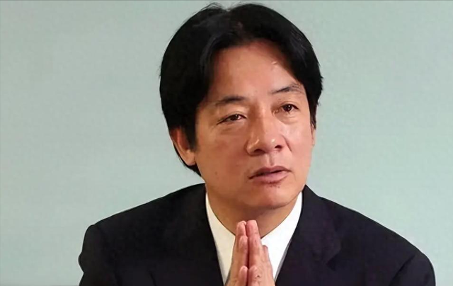 特朗普有麻烦了，日本发警告，台高层喊话大陆：我们真不想动手