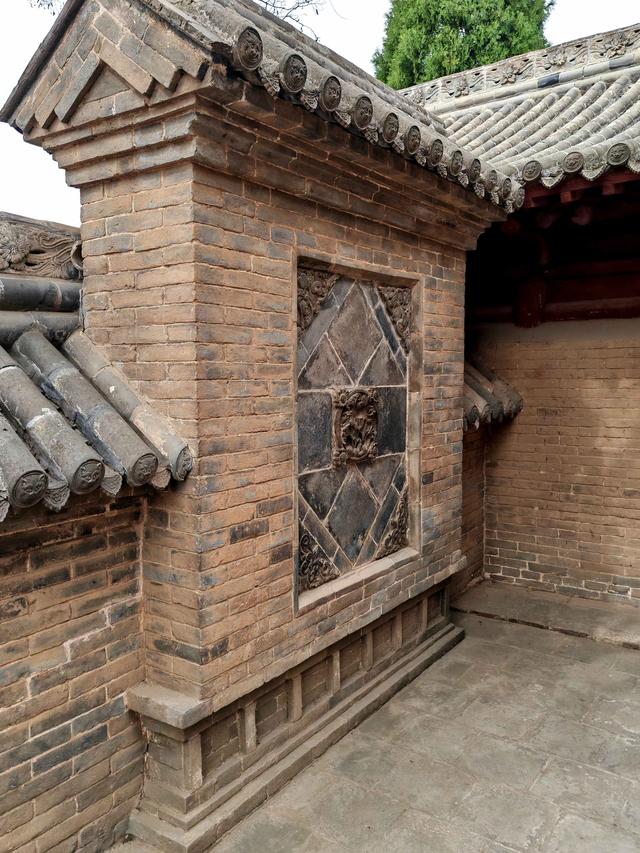 房上建房，院中寻院——夏县堆云洞