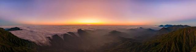 11月5日实拍！一起来看明月山超震撼云海日出奇观！