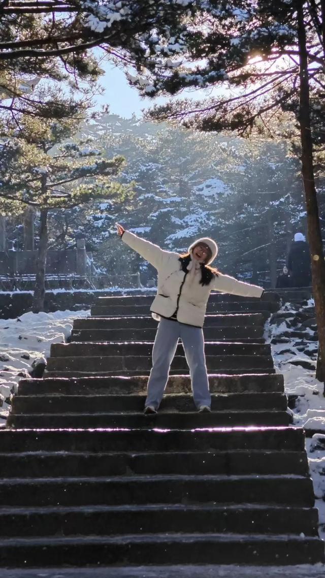 杨迪实名安利！炎炎夏日，来黄山“云”赏雪景降降温