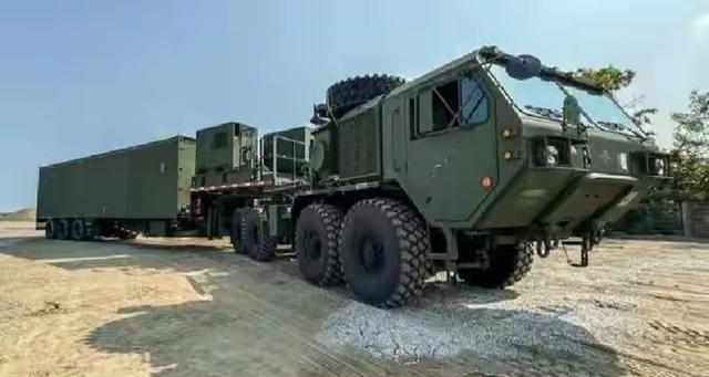 美国不许日方低头，祭出重磅手段；高市醒悟，对华作出重要表态