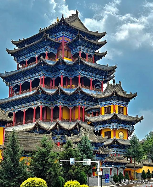 中国2025年十大避暑城市，东西对决正酣，哪座是你的心之所向