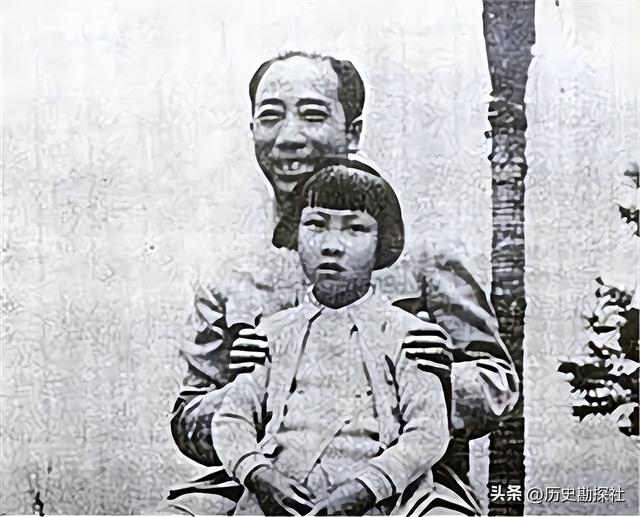 戴笠孙女戴眉曼有多美？长相甜美打扮时髦，与母分别四十年才重逢