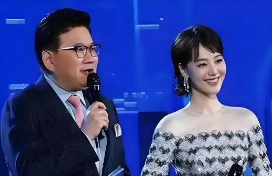 遭央视“开除”？讨好大佬陪睡上位？曾是央视女主持谣言有多离谱