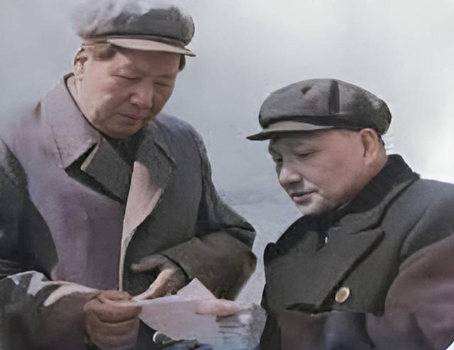 55年全军大授衔，彭德怀上报大将候选名单，毛主席提笔划去五人