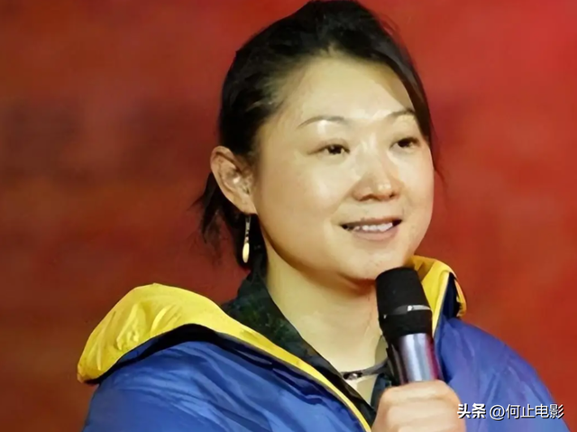 辞去央视铁饭碗，带着儿子嫁给张译，20年过去，才知道她有多明智