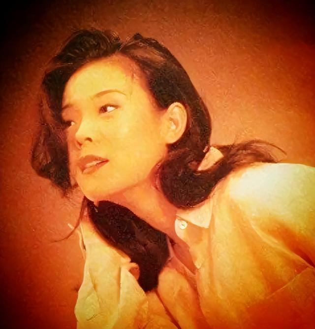 原来她已离世26年！23岁登春晚一夜成名，却因一个巴掌付出生命