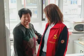 大东区东塔街道八家子社区开展“适老化”推广入户走访慰问活动图片
