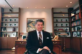 又想拖垮对手！美国新版星战计划来了图片