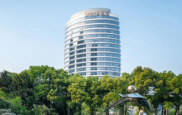 从年销3000亿到负债4600亿！昔日地产新贵，为何沦落到被限高消费