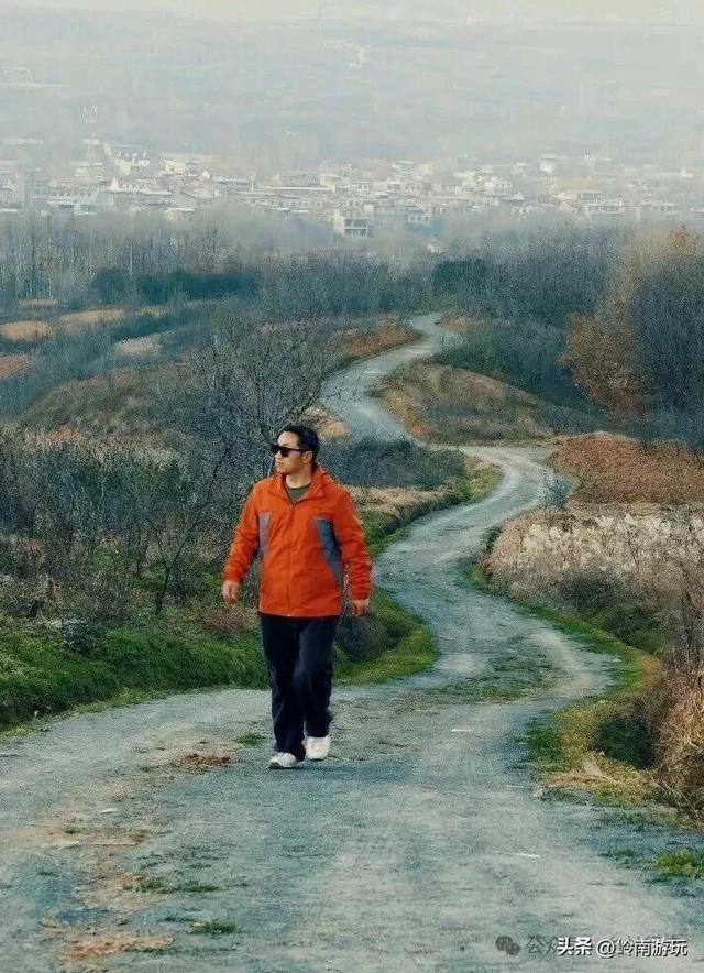 蓝田东曹村有条油画路,会将你带进七八十年代,适合秋冬拍照打卡