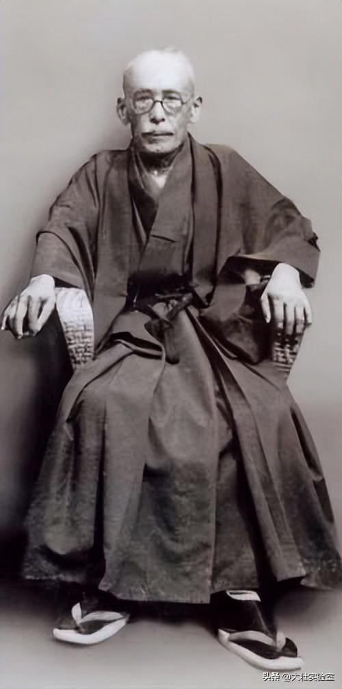 这就是汉奸川岛芳子真实模样	，被日本养父玷污，为何甘愿当汉奸?