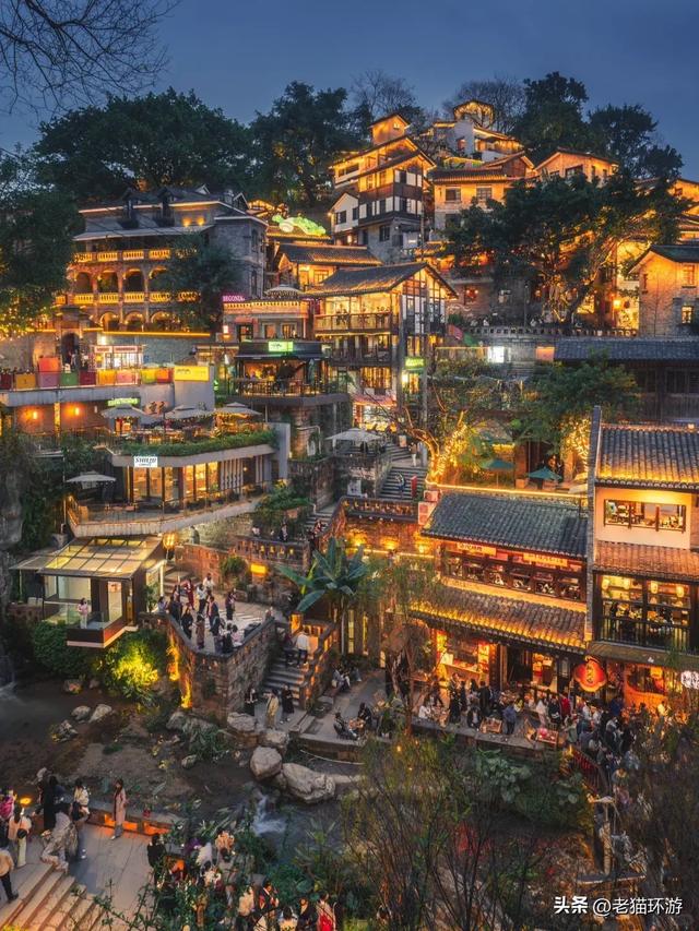 成都 VS 重庆：西南 “老大” 之争，2.3 万亿与 3 万亿的较量，你站谁？