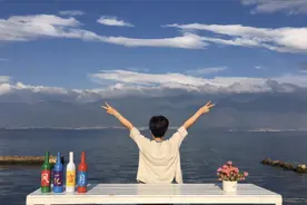 经常沉迷于朋友圈发美照的女人，十有八九是这种人，别不信图片