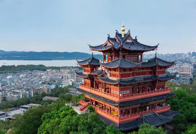 中老年旅行首选！这10个地方，节奏慢不爬山，美食清淡，还能养生