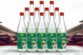 同为二锅头，牛栏山和红星差别在哪？行家：这 3 点不搞懂容易踩坑​图片