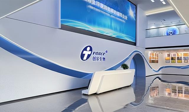 开始清算？逃到英国两年，许家印前妻再迎2大噩耗	，儿子也遭牵连