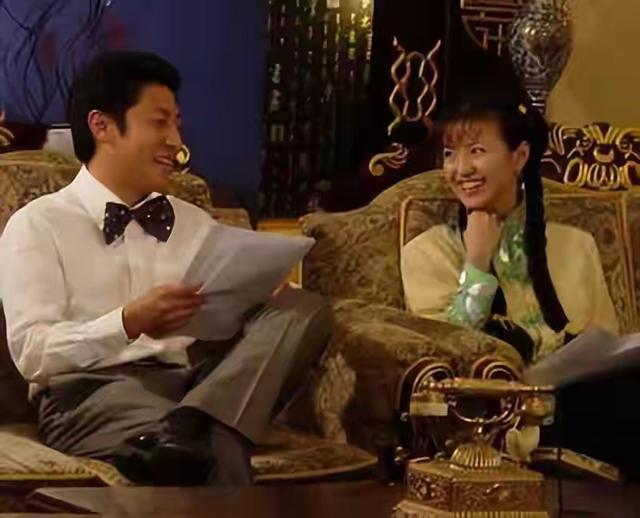 她和撒贝宁同居多年，却转身投入富豪怀抱，没想到现在竟沦落至此