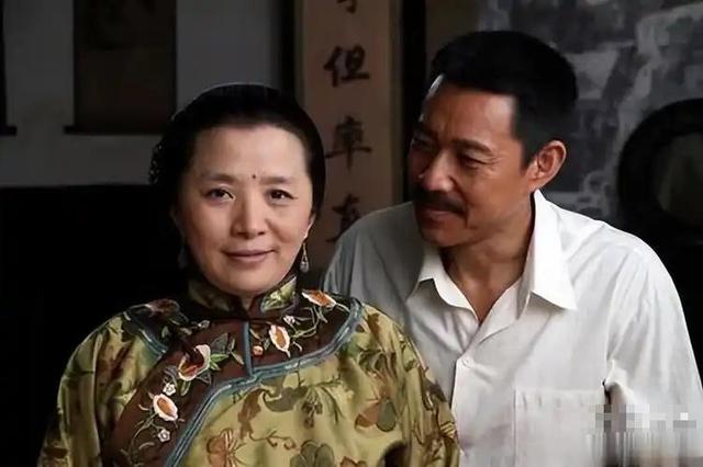 原来他是迟蓬丈夫，难怪66岁能出演《生万物》，有个好丈夫太重要