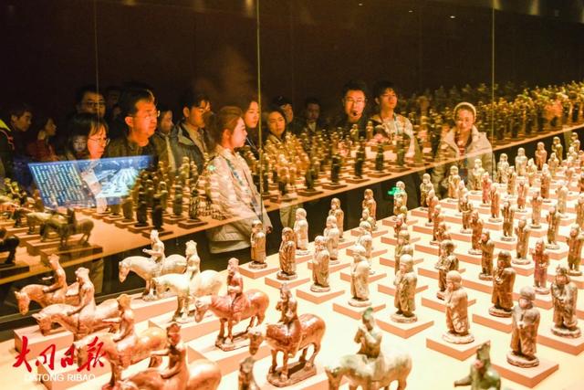 2025“世界电视日”中国电视大会系列活动之“百家电视台主播看大同”走进市博物馆