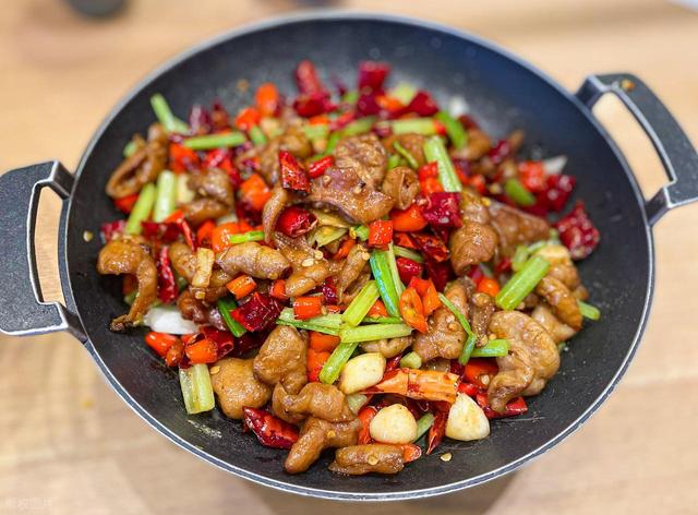 有没有前列腺炎，看喝水就知？患前列腺炎的人，喝水后或有4症状