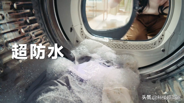 耐摔、防水表现拉满，vivo Y500最新的预热视频，谁看了不心动？